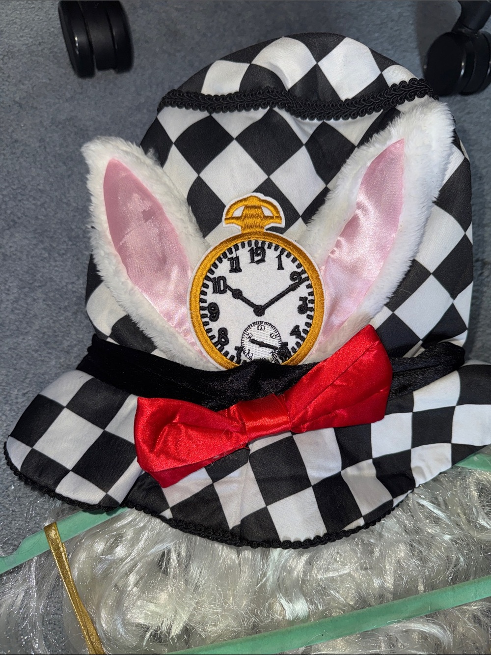 The White Rabbit/ Alice In Wonderland Costume - Picture 4 of 5
